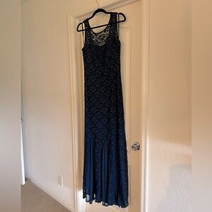 Onyx Nite Navy Blue Lace Sleeveless Long Dress - size 12